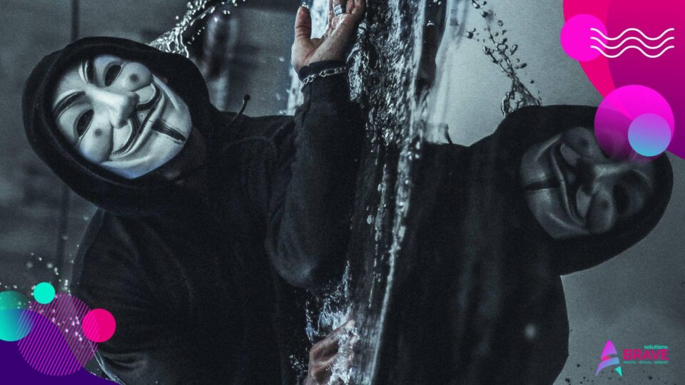 Il gruppo di hacker Anonymous si schiera al fianco dell’Ucraina e dichiara guerra alla Russia di Putin, scatenando un vero cyber conflitto. Il gruppo di hacker Anonymous si schiera al fianco dell'Ucraina e dichiara guerra alla Russia di Putin, scatenando un vero cyber conflitto.