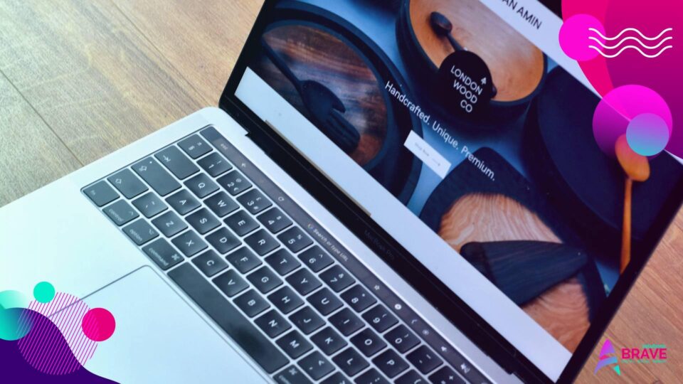 Esistono varie tipologie di sito web con caratteristiche peculiari e funzionalità diverse, ognuno pensato per specifiche esigenze.